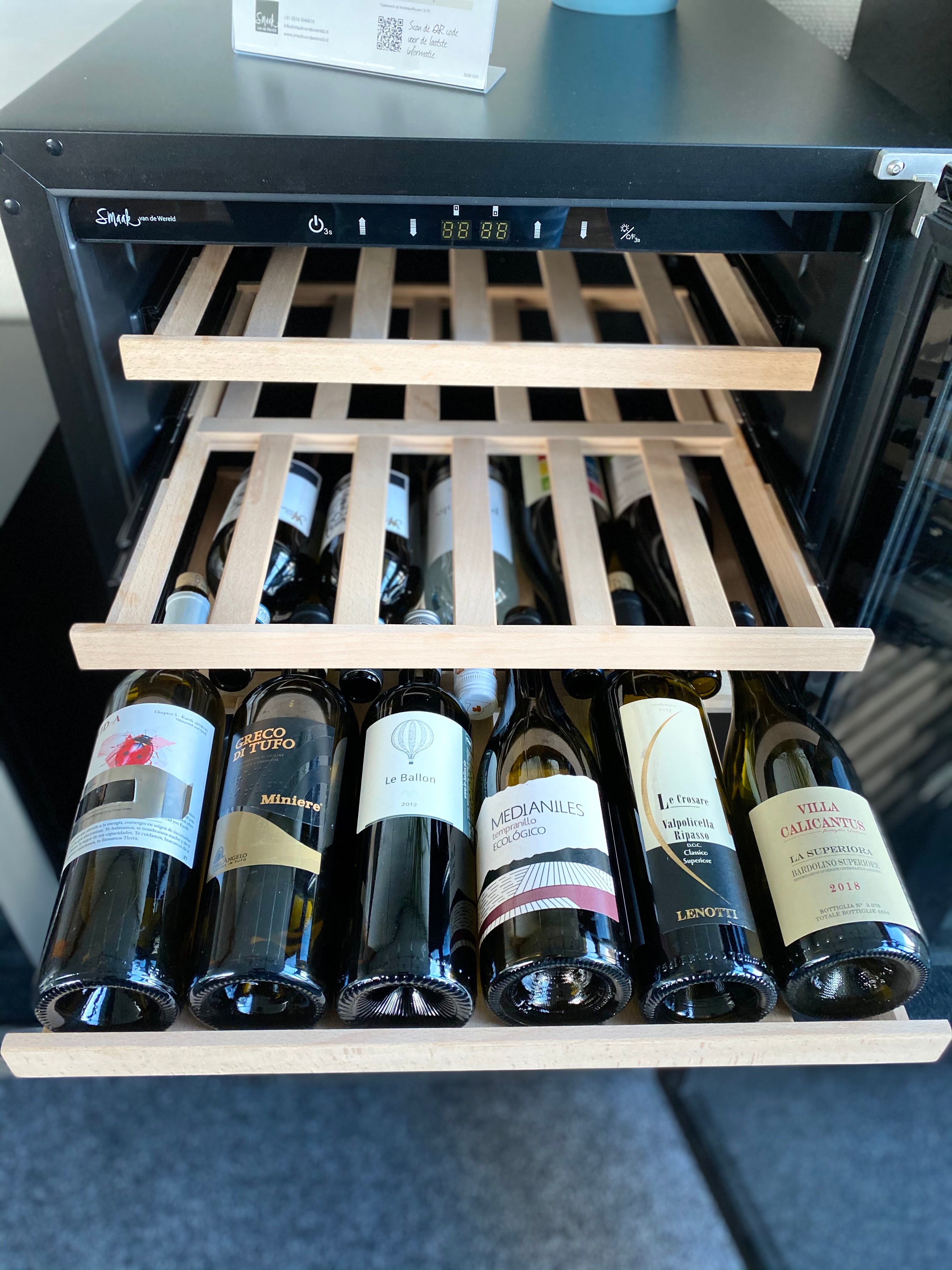 Wine Klima D104T-RVS | 2 zones | Wine climate cabinet