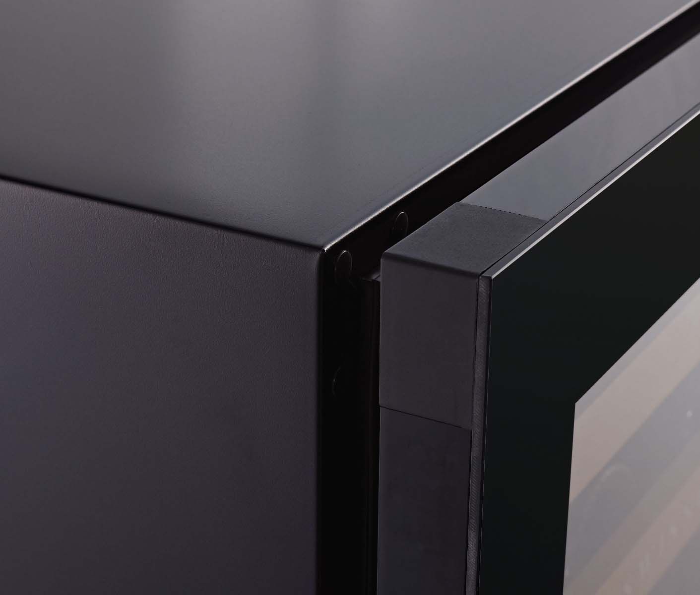 Swisscave WL155DF | 2 zones | Classic Wine Climate Cabinet