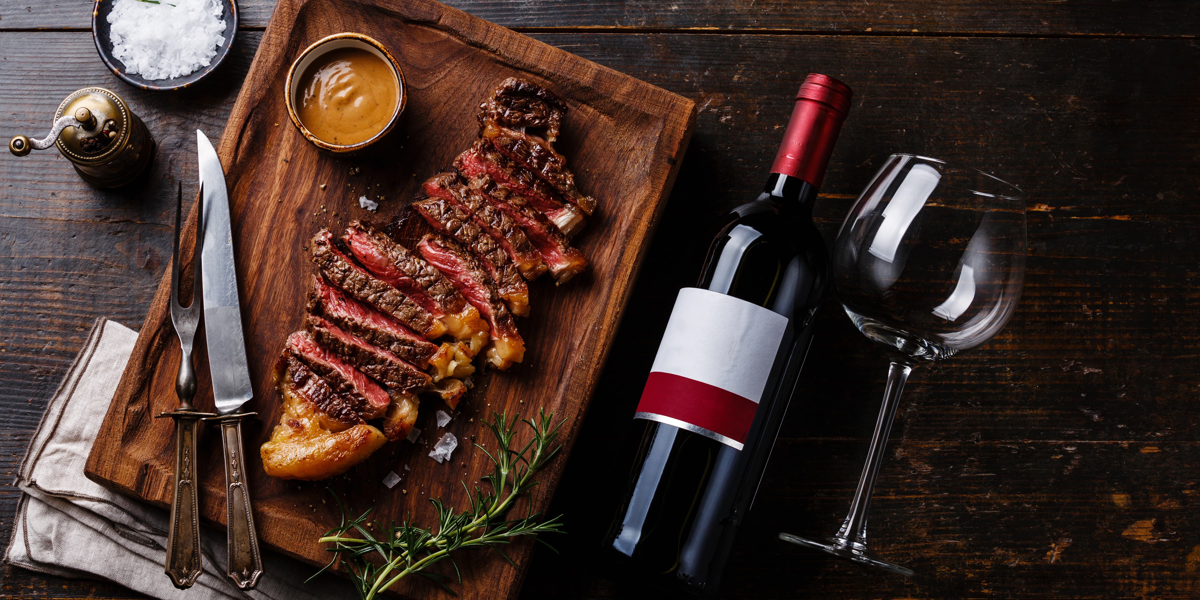 Wijn & Spijs: Welke Gerechten Passen bij Rode Wijn